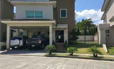 ALQUILER CASA DORADO VILLAGE AMOBLADA EN CONDADO DEL REY (9)