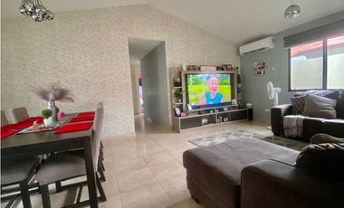 Casa en venta PH Vistas del Lago-Panama Norte(YM)