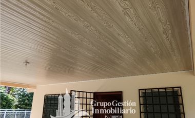 Casa en Venta al Lado de Boquete