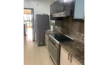 ALQUILER DE AMPLIO Y ELEGANTE APARTAMENTO EN COSTA DEL ESTE.