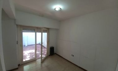 Casa tipo P.H. 4 amb. Barrio Pinos de Anchorena. Cel 223542----