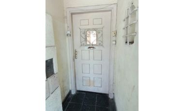 Casa tipo P.H. 4 amb. Barrio Pinos de Anchorena. Cel 223542----