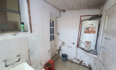 Casa tipo P.H. 4 amb. Barrio Pinos de Anchorena. Cel 223542----