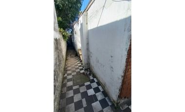 Casa tipo P.H. 4 amb. Barrio Pinos de Anchorena. Cel 223542----