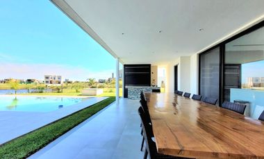 VENTA CASA 6 AMB A LA LAGUNA PUERTOS BARRIO COSTAS