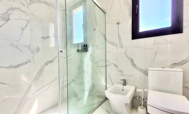 VENTA CASA 6 AMB A LA LAGUNA PUERTOS BARRIO COSTAS