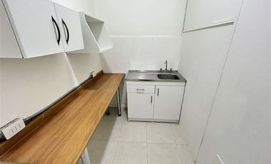 Oficina en Arriendo en Granaderos / Manuel Montt