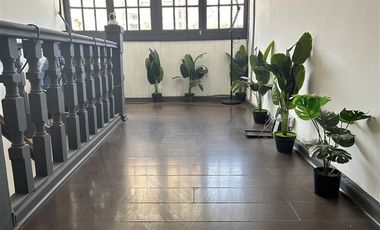 Oficina en Arriendo en Granaderos / Manuel Montt