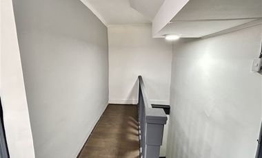 Oficina en Arriendo en Granaderos / Manuel Montt