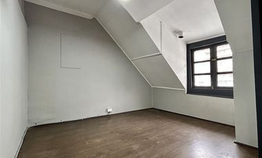 Oficina en Arriendo en Granaderos / Manuel Montt