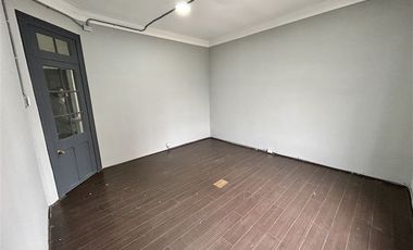 Oficina en Arriendo en Granaderos / Manuel Montt