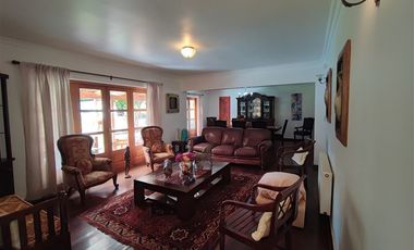 Casa en Venta en Via Regina / Monseñor Edwards