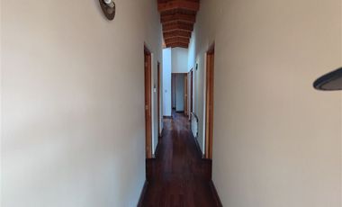 Casa en Venta en Via Regina / Monseñor Edwards