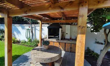 Casa en Venta en Via Regina / Monseñor Edwards