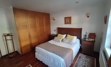 Casa en Venta en Via Regina / Monseñor Edwards