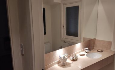 Venta Casa 7 amb. San Isidro tribunales. 255m2