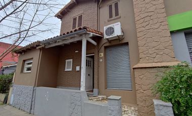 Venta Casa 7 amb. San Isidro tribunales. 255m2