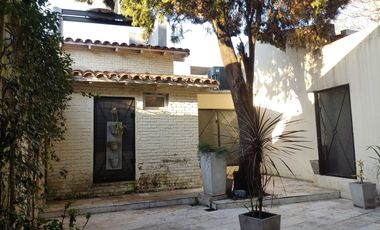 Venta Casa 7 amb. San Isidro tribunales. 255m2
