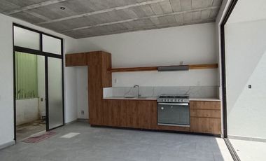 🏡 ¡Casa sola en Burgos, Cuernavaca! Con Rooftop 🌇 $3,700,000🏦