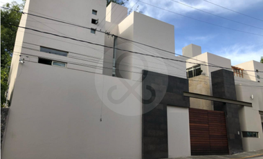 Casa en condominio en venta en Lomas Quebradas