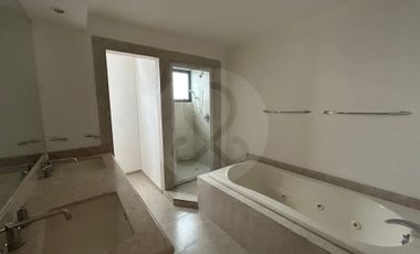 Residencial Puerta del Lago Departamento en renta en Lomas Country Club