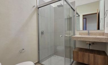 CASA MODERNA EN VENTA, 3 RECÁMARAS, 2.5 BAÑOS, COCHERA PARA 2 AUTOS