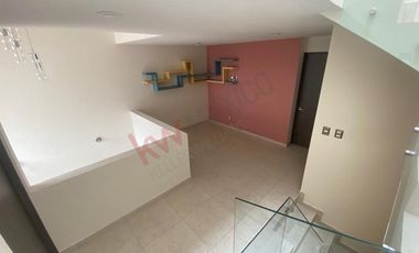Casa en Renta en Privada con Roof Garden y Diseño Moderno  ¡Tu Nuevo Hogar Te Espera!e