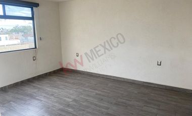 Casa en Renta en Privada con Roof Garden y Diseño Moderno  ¡Tu Nuevo Hogar Te Espera!e