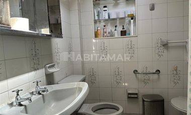 Casa en Venta en Avenida Angamos