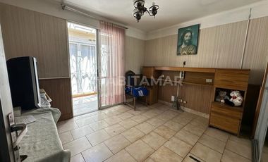 Casa en Venta en Avenida Angamos