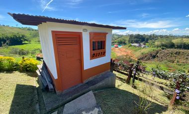 Finca independiente para venta en marinilla - vereda san jose