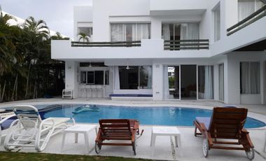 Venta casa club el peñon, en girardot