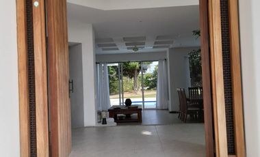 Venta casa club el peñon, en girardot