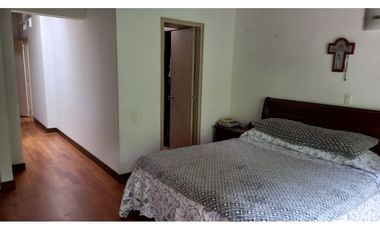 Casa remodelada en venta cerca al marymount