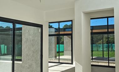 Casa Premium en La Esperanza Club de Campo, Gral. Rodriguez, Buenos Aires, Argentina