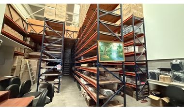 Bodega con Oficina en Renca