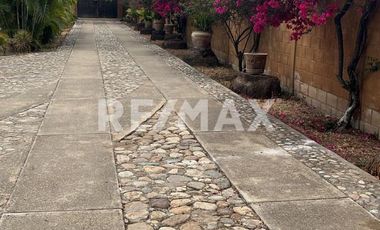 CASA EN VENTA ESTILO RUSTICO - (3)