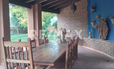 CASA EN VENTA ESTILO RUSTICO - (3)