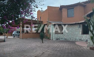 CASA EN VENTA ESTILO RUSTICO - (3)