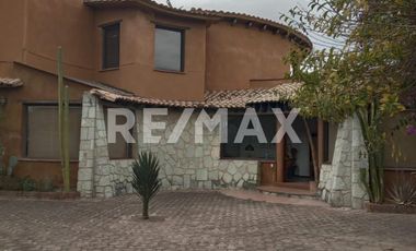 CASA EN VENTA ESTILO RUSTICO - (3)