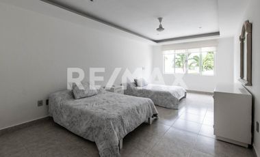 Casa en Venta en Álamos I, Cancún - (3)