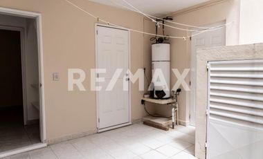 Casa en Venta en Álamos I, Cancún - (3)