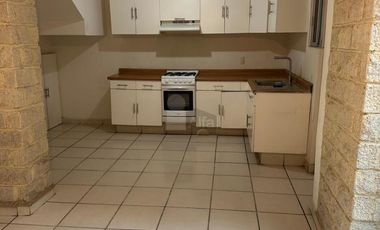 Casa en Renta en  Fracc. Rincón del Campestre LEON, GTO. Atrás a Foro 4 y cerca de Plaza Mayor