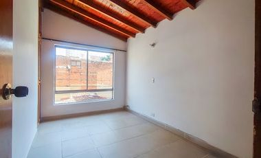 ARRIENDO de CASAS en SABANETA
