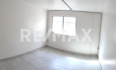 Casa en Renta – Ideal para Consultorio u Oficinas - Zona Centro - (3)