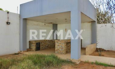 Amplia Casa en Renta en Fracc. Ciudad de San Quintín - (3)