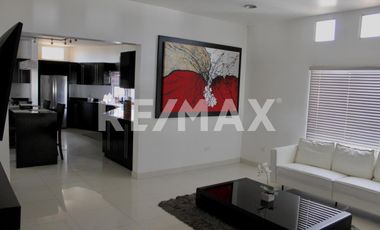 Amplia Casa en Renta en Fracc. Ciudad de San Quintín - (3)