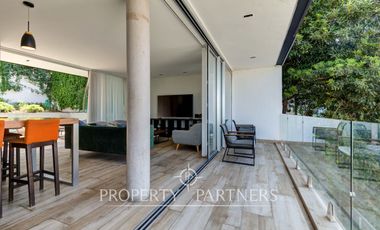Moderna casa /Cerro San Luis/ AMOBLADO/