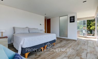 Moderna casa /Cerro San Luis/ AMOBLADO/