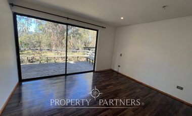 Parcela con moderna casa en Portal San Juan